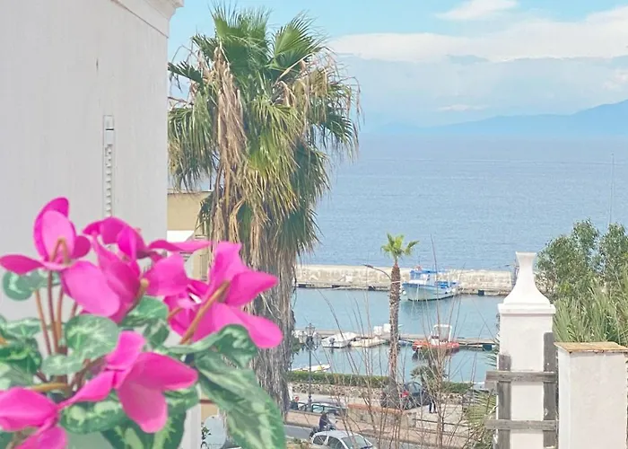 Euploia Apartment